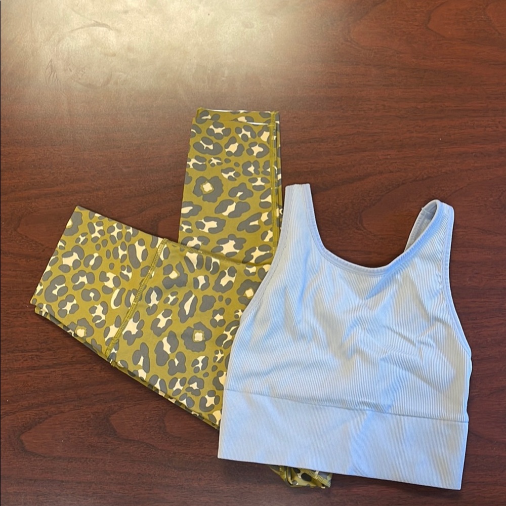 Aerie Offline Legging and Gray Sports Bra size S